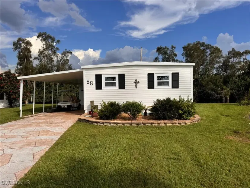 Picture of 88 Sun Cir, Fort Myers FL 33905
