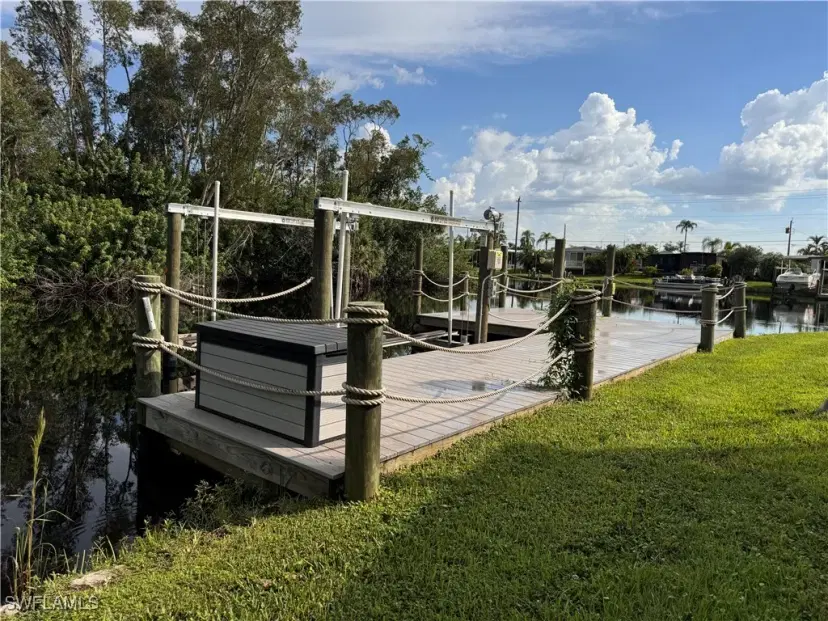 Picture of 88 Sun Cir, Fort Myers FL 33905