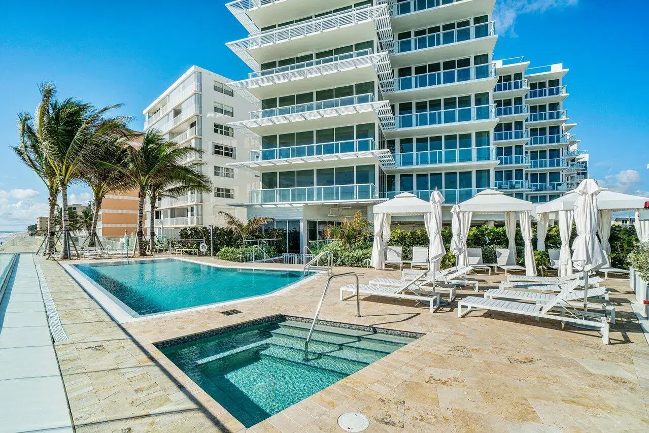 Picture of 3550 S Ocean Boulevard 5D, South Palm Beach, FL 33480