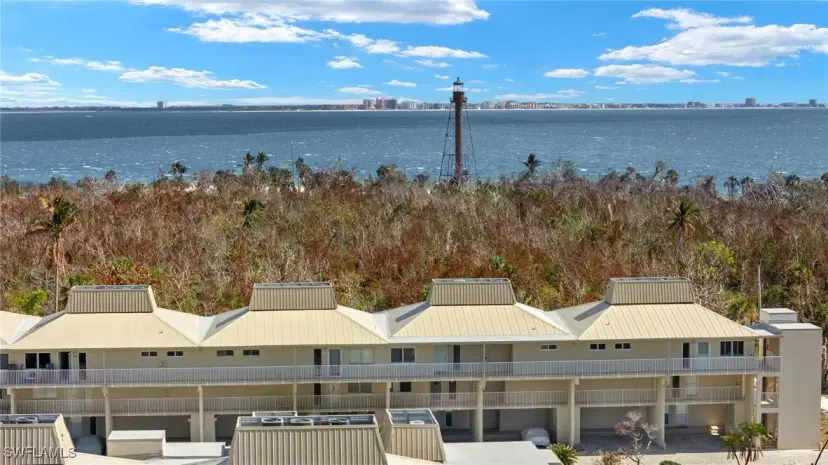 Picture of 200 Periwinkle Way 319, Sanibel FL 33957