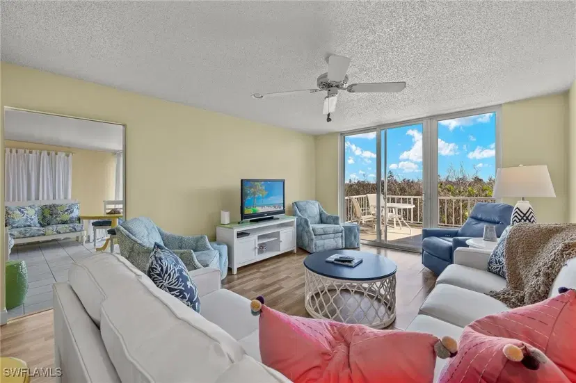 Picture of 200 Periwinkle Way 319, Sanibel FL 33957