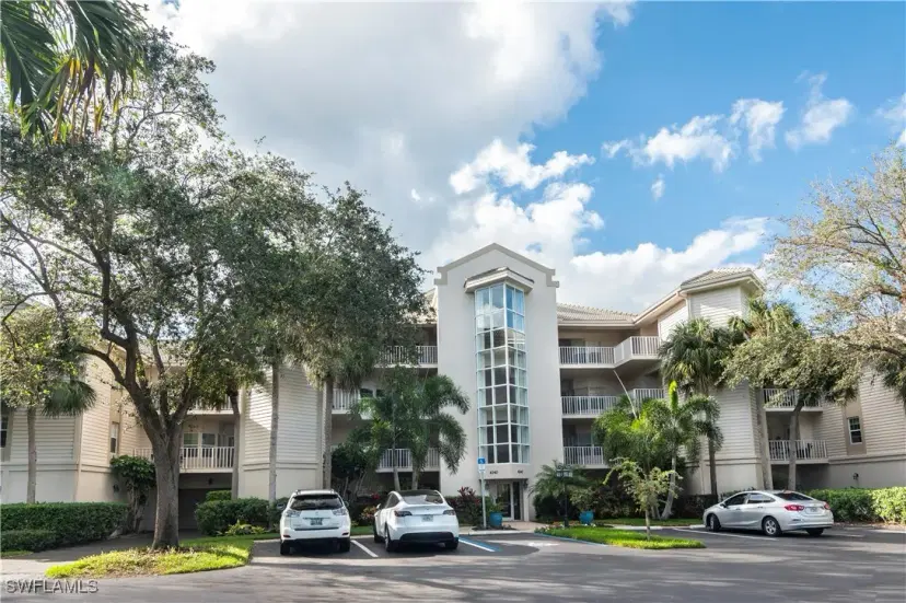 Picture of 4140 Bayhead Dr 203, Bonita Springs FL 34134