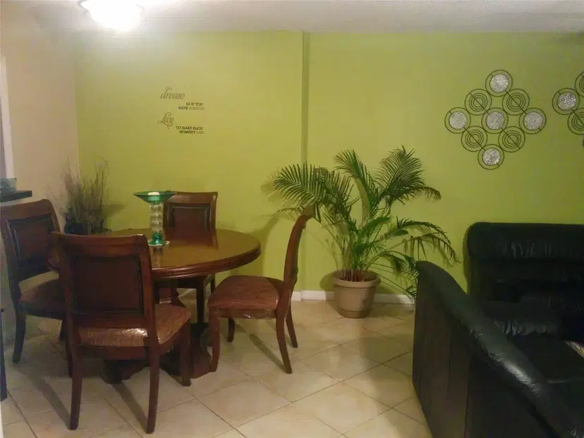 Picture of 406 NW 68Th Ave 319, Plantation FL 33317
