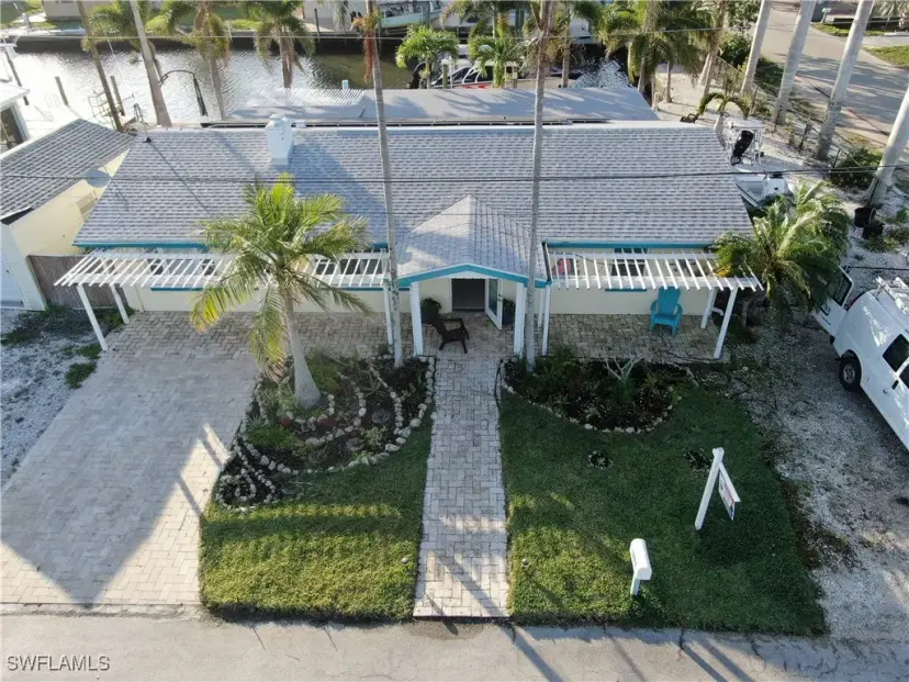 Picture of 2631 Bayshore Dr, Matlacha FL 33993