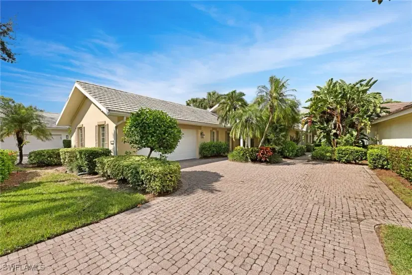 Picture of 204 Edgemere Way S, Naples FL 34105