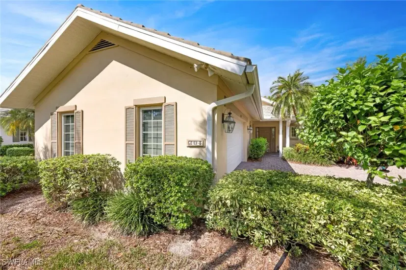 Picture of 204 Edgemere Way S, Naples FL 34105