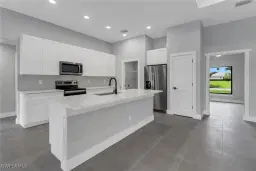 Picture of 224 SE 13Th Ter, Cape Coral, FL 33990