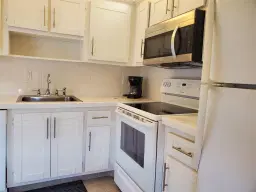 Picture of 2841 Somerset Dr 400, Lauderdale Lakes, FL 33311