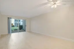Picture of 646 Snug Harbor Drive H106, Boynton Beach, FL 33435
