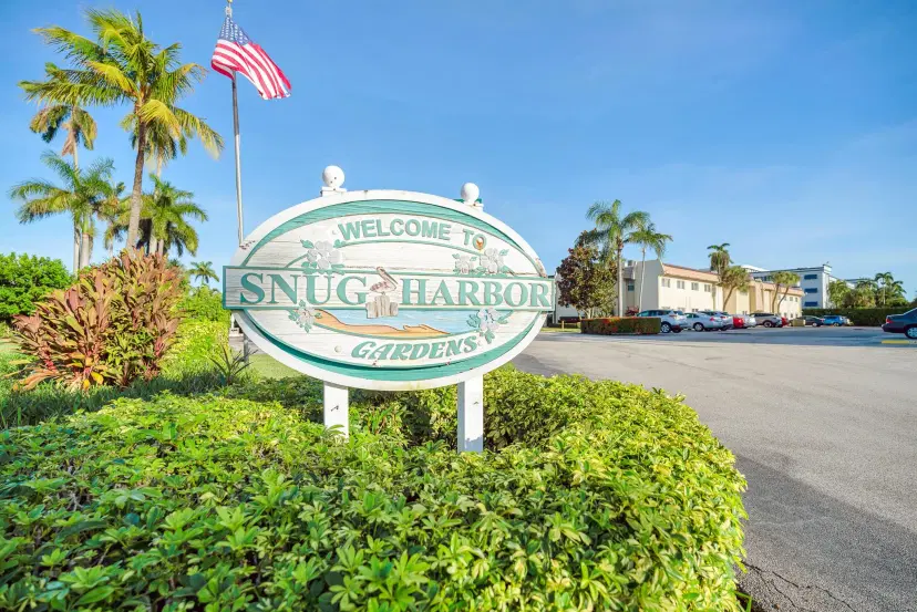 Picture of 646 Snug Harbor Drive H106, Boynton Beach FL 33435