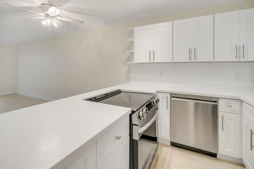 Picture of 646 Snug Harbor Drive H106, Boynton Beach FL 33435