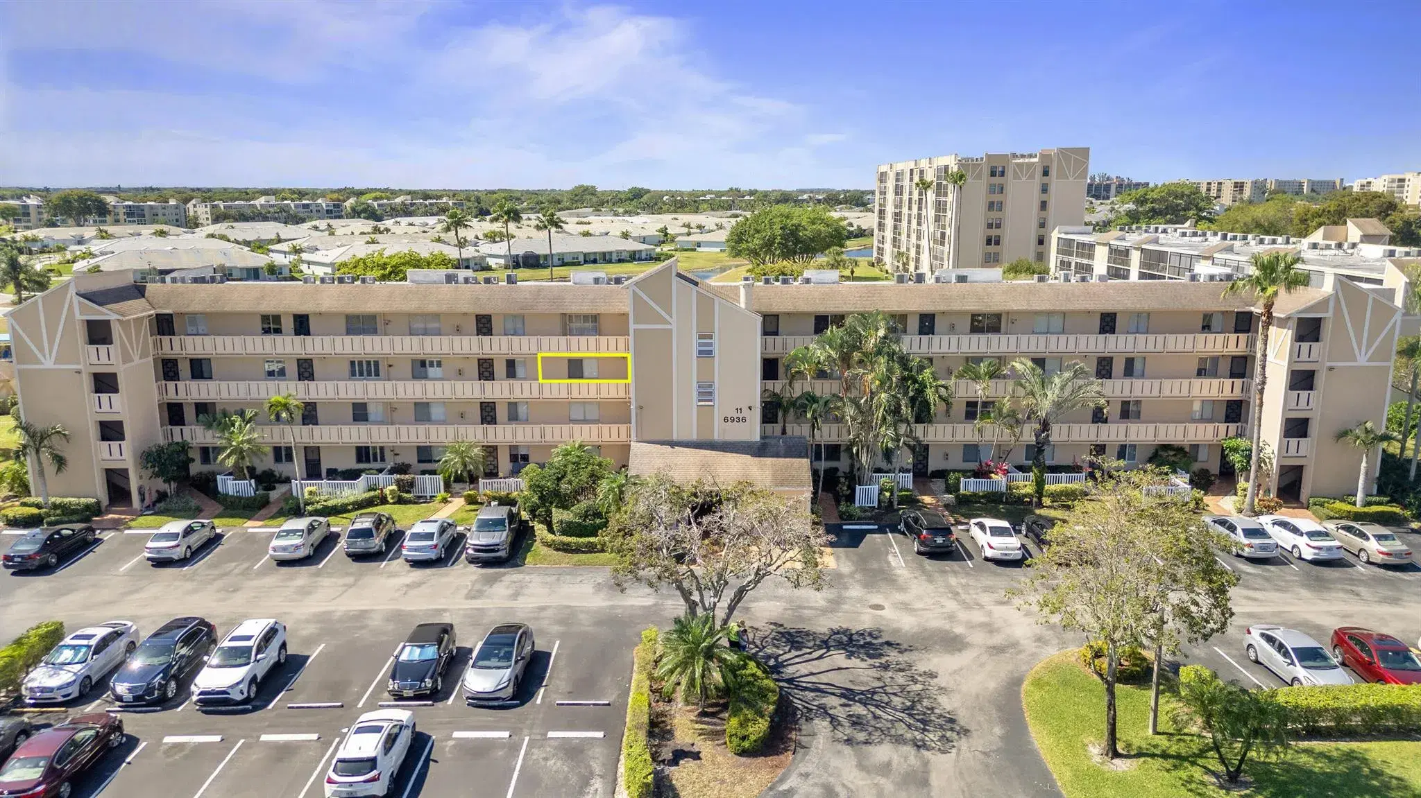 Picture of 6936 Huntington Lane 304, Delray Beach, FL 33446