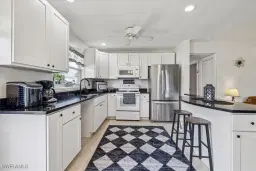 Picture of 712 Tower Dr, Cape Coral, FL 33904