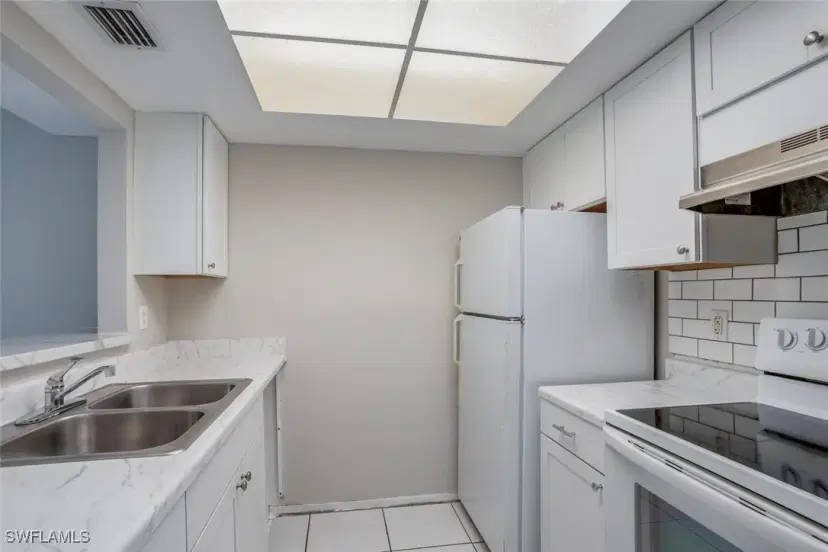 Picture of 3706 Broadway 20, Fort Myers FL 33901