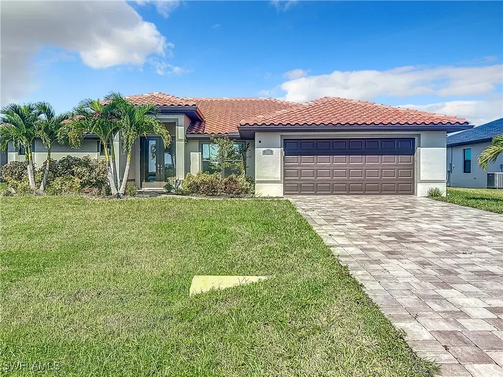 Picture of 646 NE 5Th Pl, Cape Coral, FL 33909