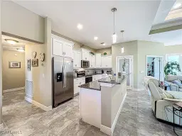 Picture of 646 NE 5Th Pl, Cape Coral, FL 33909