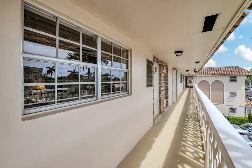 Picture of 400 NE 20Th St D312, Boca Raton FL 33431