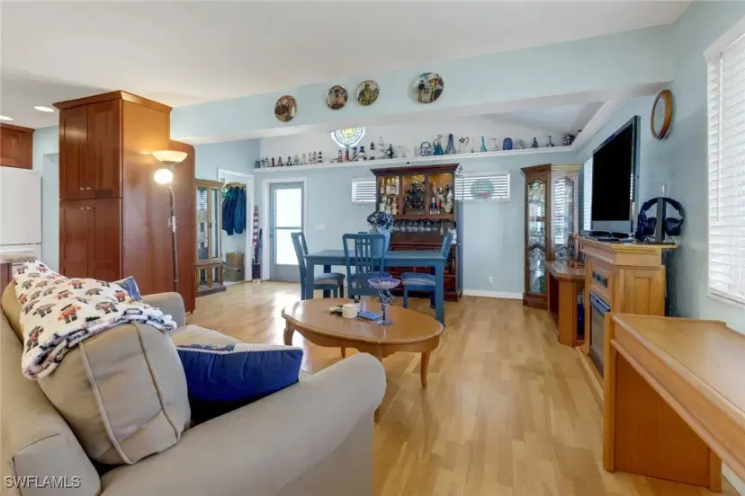 Picture of 26 4Th St, Bonita Springs FL 34134