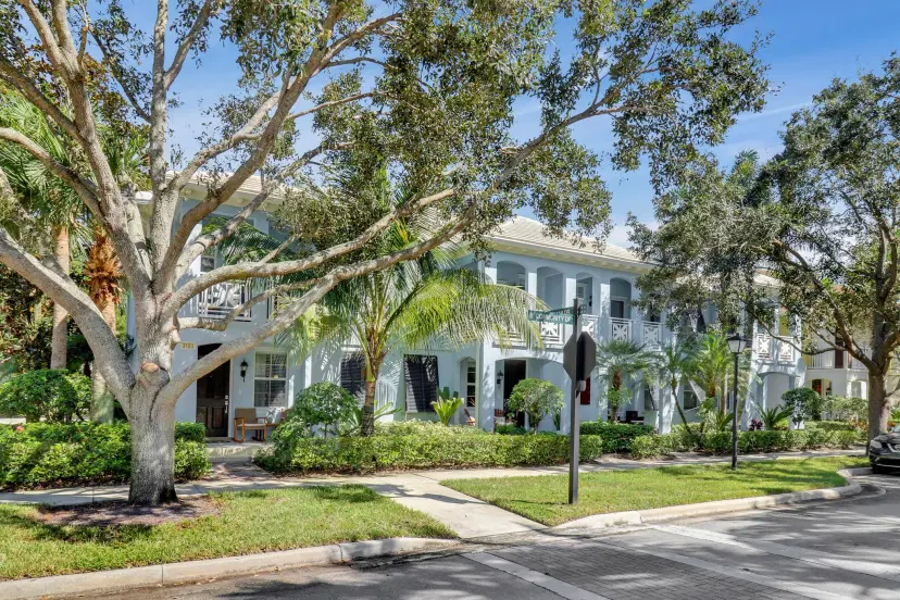 Picture of 3111 E Community Drive Dr, Jupiter FL 33458