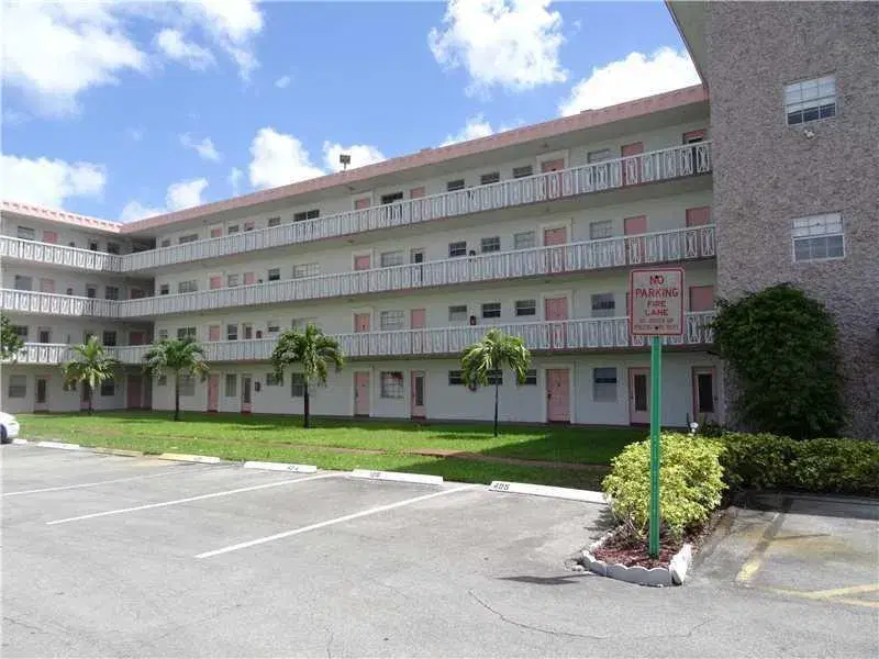 Picture of 4140 NW 44Th Avenue 406, Lauderdale Lakes, FL 33319