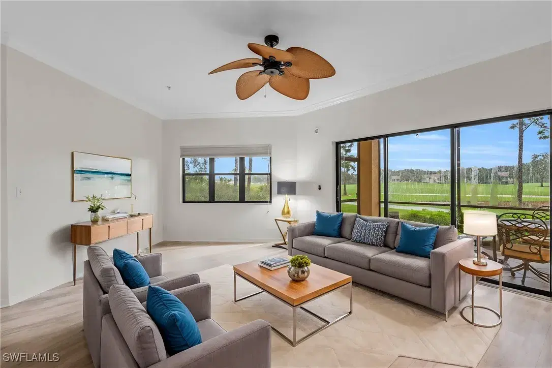 Picture of 200 Vintage Cir D-102, Naples, FL 34119