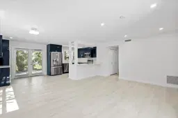 Picture of 924 Coquina Lane 3, Vero Beach, FL 32963