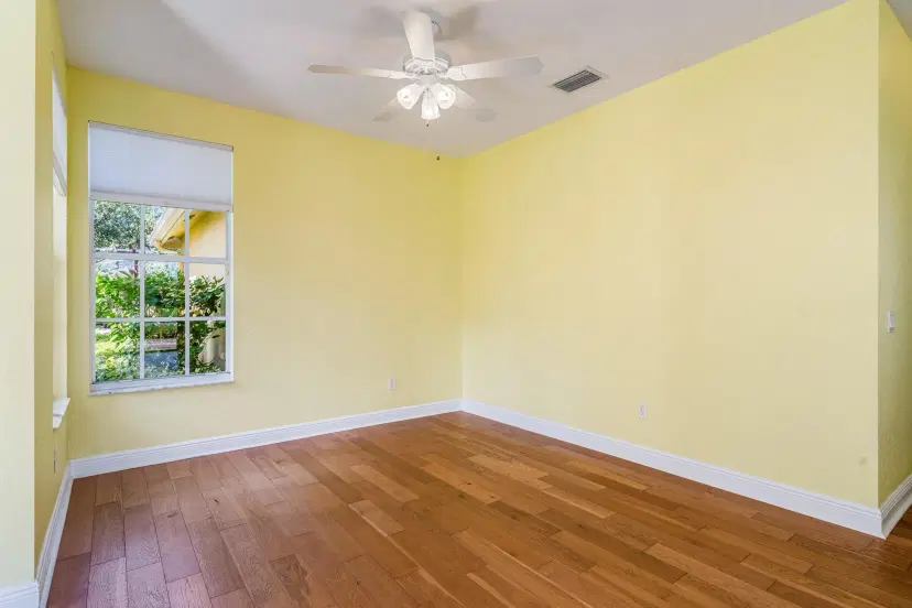 Picture of 1894 Grey Falcon Circle Sw, Vero Beach FL 32962