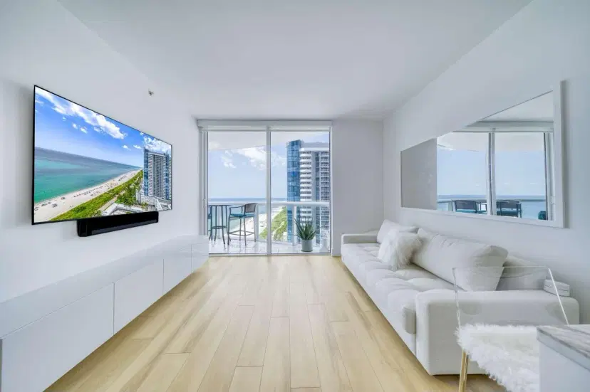 Picture of 6365 Collins Avenue 2406, Miami Beach FL 33141