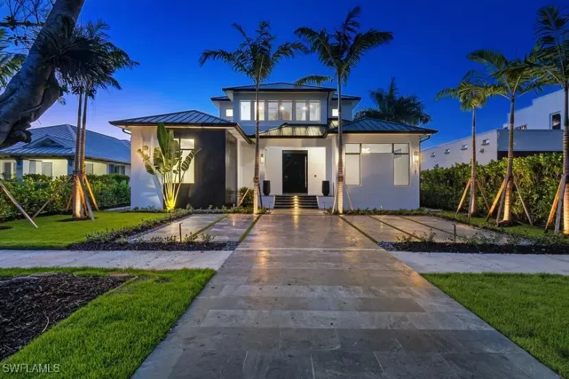 Picture of 1151 7Th Ave N N, Naples FL 34102