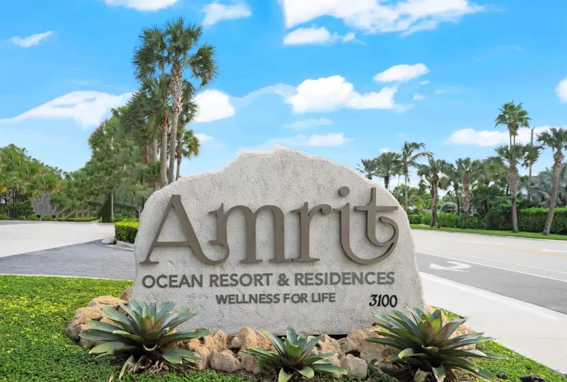Picture of 3100 N Ocean Drive H-1508, Singer Island FL 33404