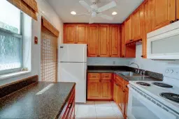 Picture of 2111 NE 1St 203 Court 203, Boynton Beach, FL 33435