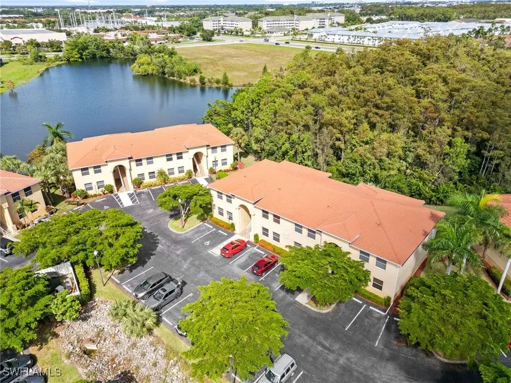 Picture of 4191 Bellasol Cir 521, Fort Myers, FL 33916