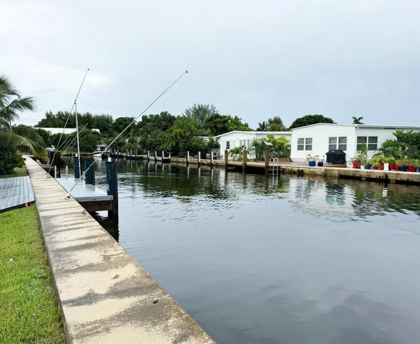 Picture of 207 Mallard Drive U, Briny Breezes FL 33435