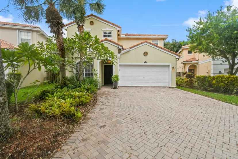 Picture of 4576 Thornwood Circle, Palm Beach Gardens FL 33418