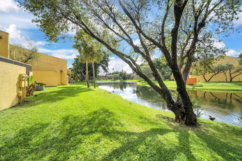 Picture of 1610 NW 93Rd Ave 303, Hollywood FL 33024