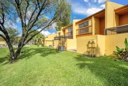 Picture of 1610 NW 93Rd Ave 303, Hollywood, FL 33024