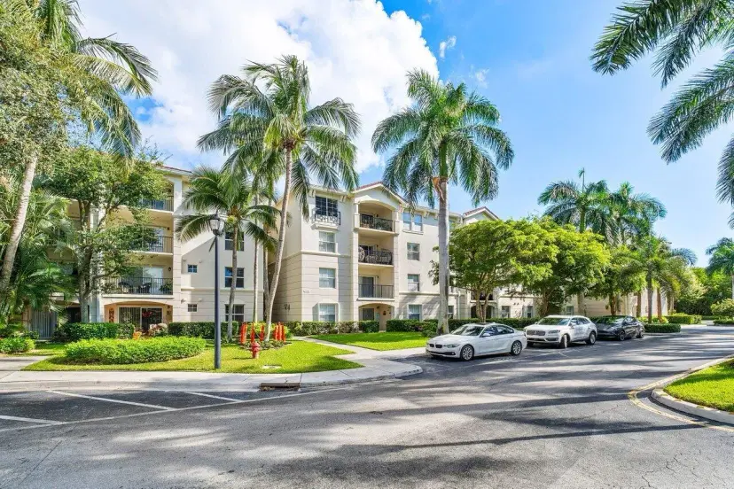 Picture of 2205 Tuscany Way 2205, Boynton Beach FL 33435