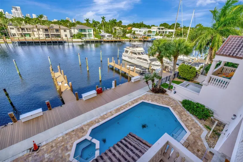 Picture of 25 Hendricks Isle 305, Fort Lauderdale FL 33301