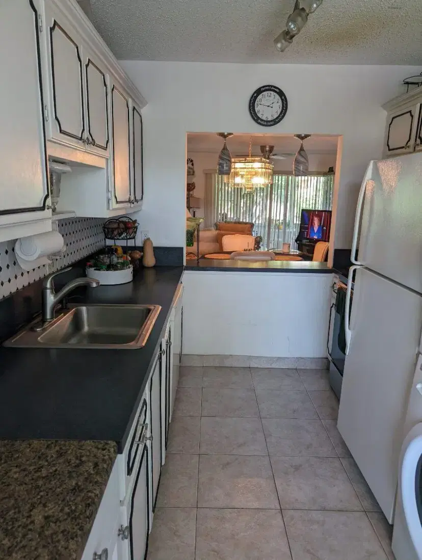 Picture of 2541 Red Hibiscus Boulevard 31-B, Delray Beach FL 33445