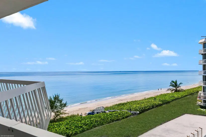 Picture of 2100 S Ocean Blvd 407N, Palm Beach FL 33480