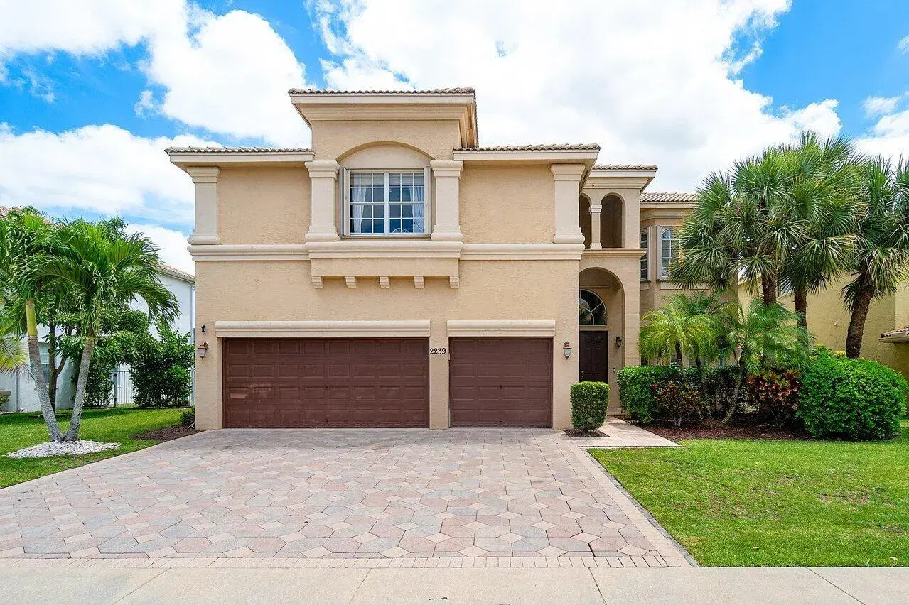 Picture of 2239 Ridgewood Circle, Royal Palm Beach, FL 33411
