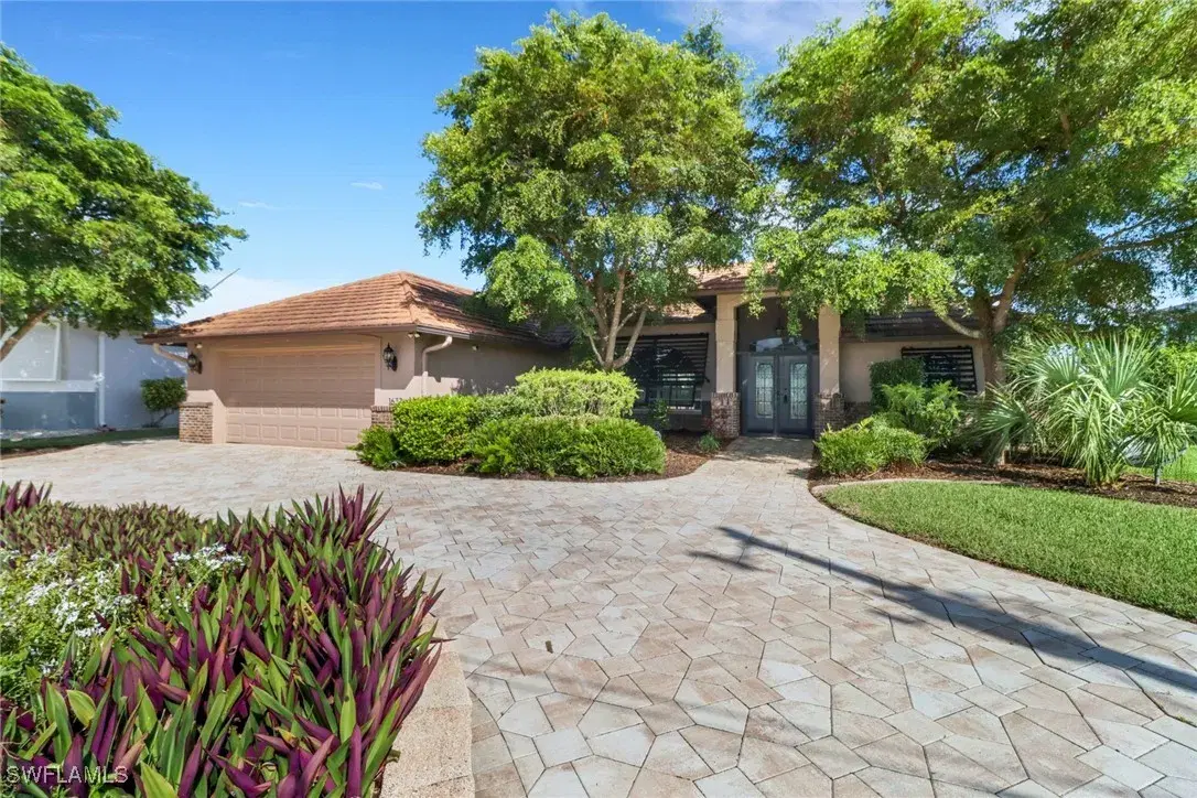 Picture of 1637 SE 41St St, Cape Coral, FL 33904