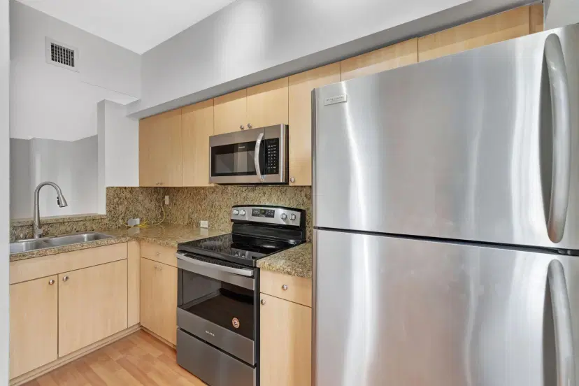 Picture of 2911 NE 185Th Street 2103, Aventura FL 33180
