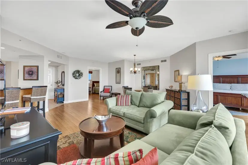 Picture of 1065 Borghese Ln 702, Naples FL 34114