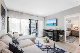 Picture of 807 River Point Dr 102D, Naples, FL 34102