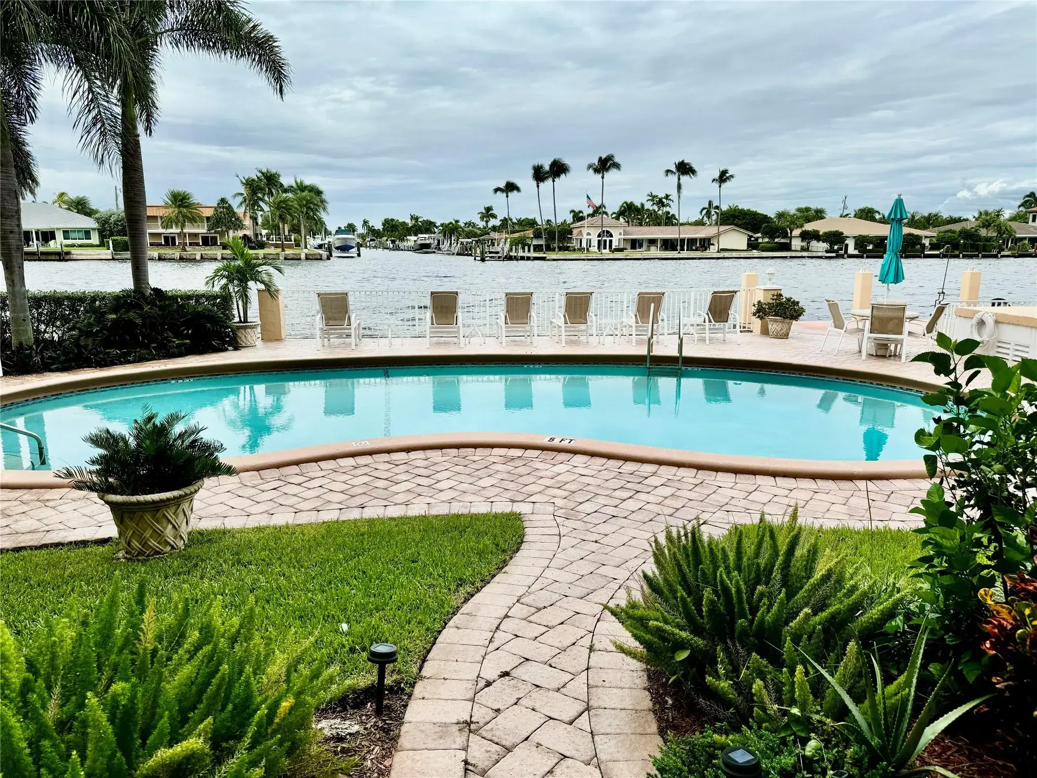 Picture of 725 N Riverside Dr 101, Pompano Beach, FL 33062