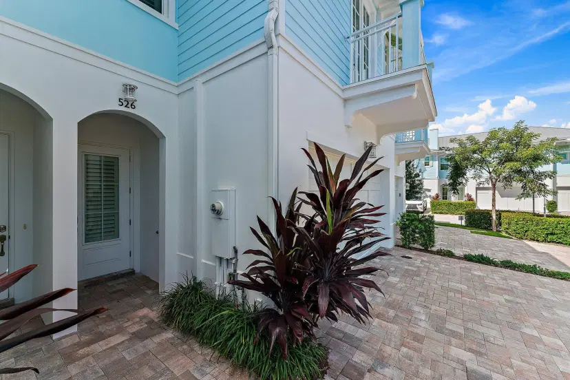Picture of 526 Inlet Waters Circle, Jupiter FL 33477