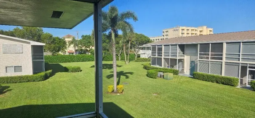 Picture of 880 W Horizons 209, Boynton Beach FL 33435