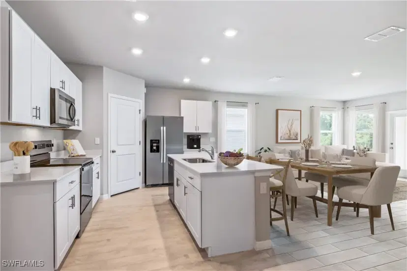 Picture of 219 NE 31St Ter, Cape Coral FL 33909