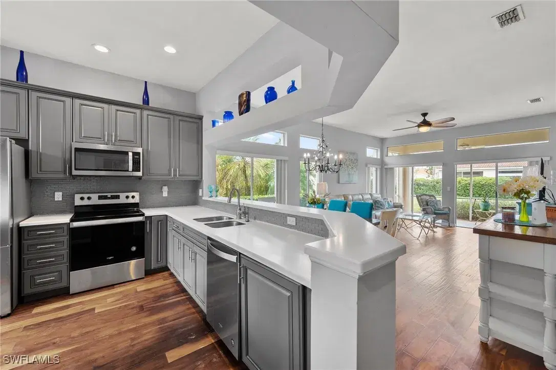 Picture of 12743 Devonshire Lakes Cir, Fort Myers, FL 33913